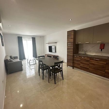 Apartamento Duplex Penthouse In Gzira Sleeps 6 Exterior foto